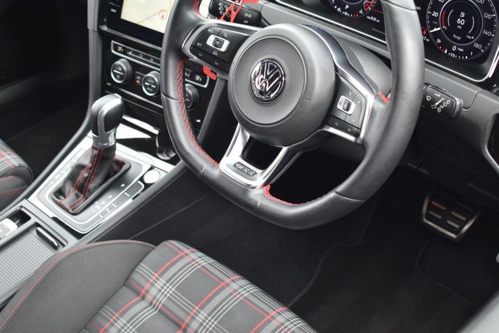 Used Volkswagen Golf 2018 for sale - 77990846: Photo 28