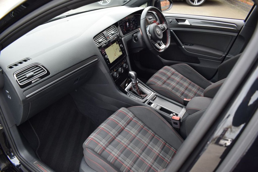 Used Volkswagen Golf 2018 for sale - 77990846: Photo 29