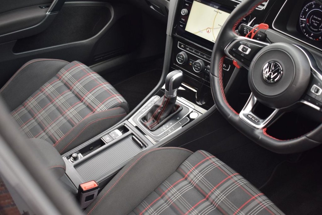 Used Volkswagen Golf 2018 for sale - 77990846: Photo 7