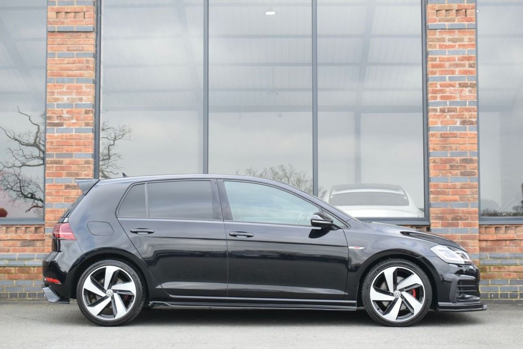 Used Volkswagen Golf 2018 for sale - 77990846: Photo 9