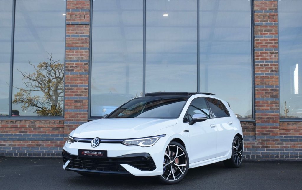 Used Volkswagen Golf 2023 for sale - 76604596: Photo 1