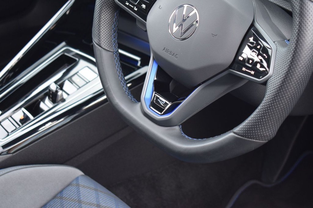 Used Volkswagen Golf 2023 for sale - 76604596: Photo 11