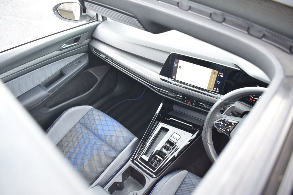 Used Volkswagen Golf 2023 for sale - 76604596: Photo 17