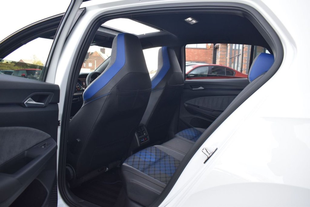 Used Volkswagen Golf 2023 for sale - 76604596: Photo 29