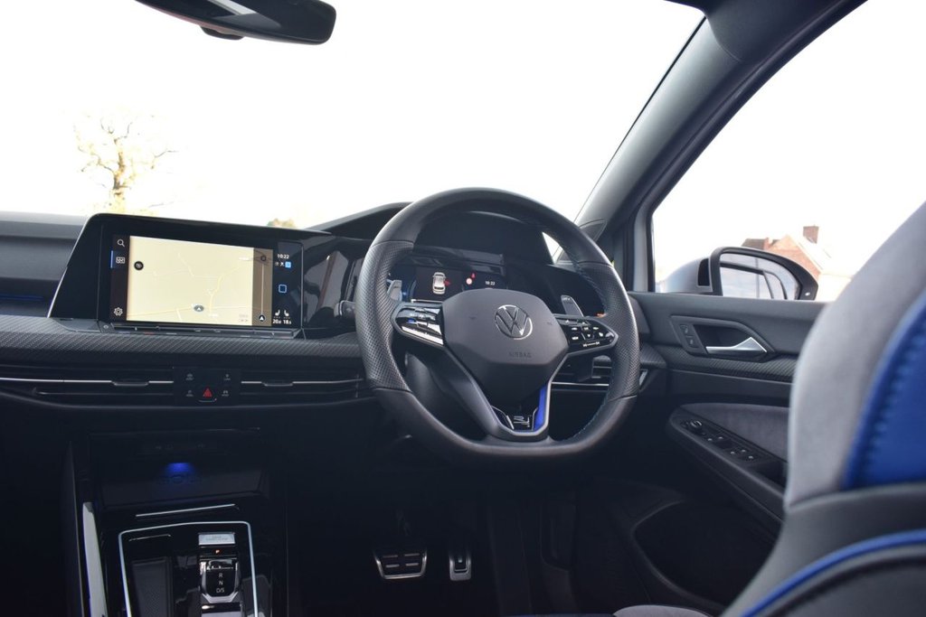 Used Volkswagen Golf 2023 for sale - 76604596: Photo 31
