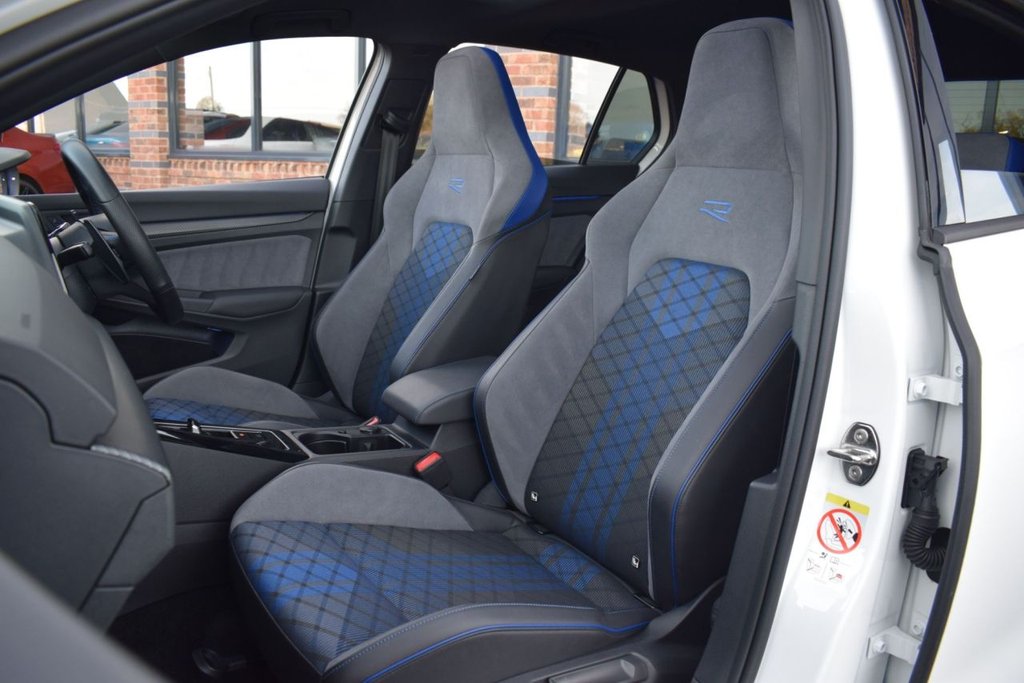 Used Volkswagen Golf 2023 for sale - 76604596: Photo 34