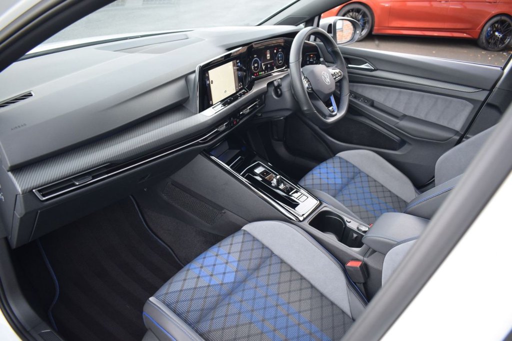 Used Volkswagen Golf 2023 for sale - 76604596: Photo 35