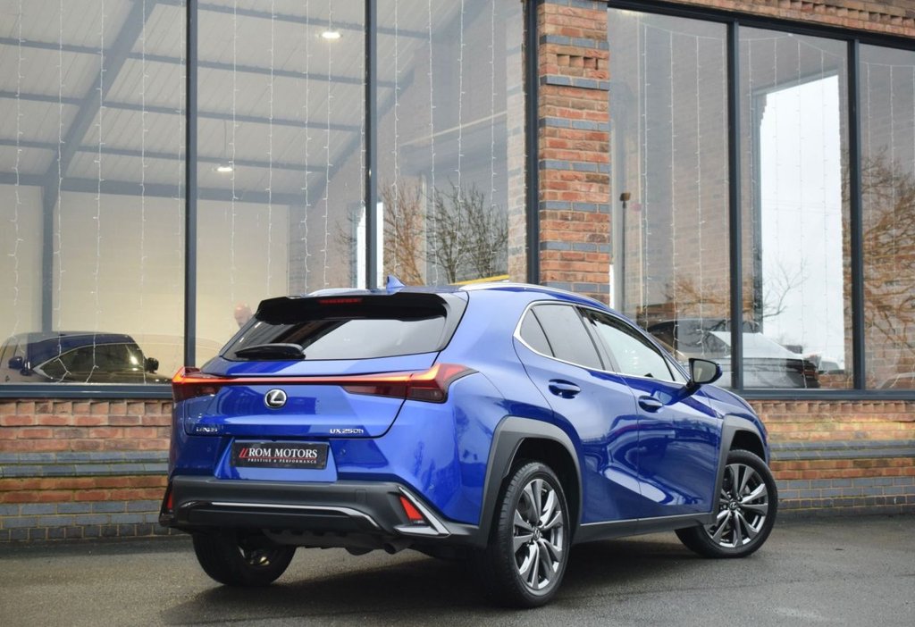 Used Lexus UX 2023 for sale - 77302151: Photo 2