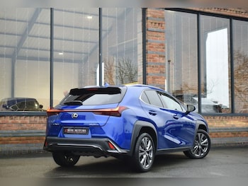 Used Lexus UX 2023 for sale - 77302151: Photo