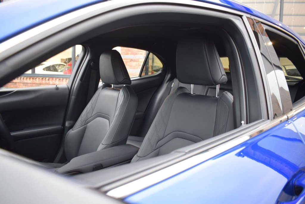 Used Lexus UX 2023 for sale - 77302151: Photo 32