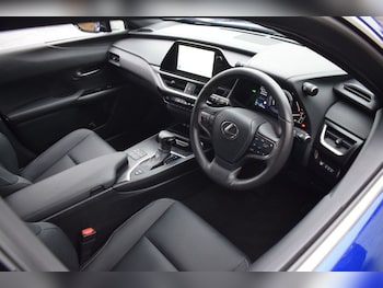 Used Lexus UX 2023 for sale - 77302151: Photo