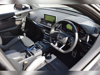 Used Audi Q5 2018 for sale - 78533690: Photo