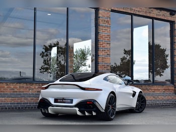 Used Aston Martin Vantage 2019 for sale - 79462427: Photo