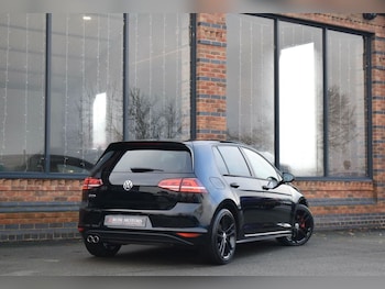 Used Volkswagen Golf 2016 for sale - 76934580: Photo