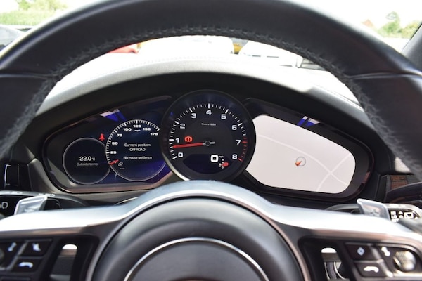 Used Porsche Cayenne 2018 for sale - 75370529: Photo 12