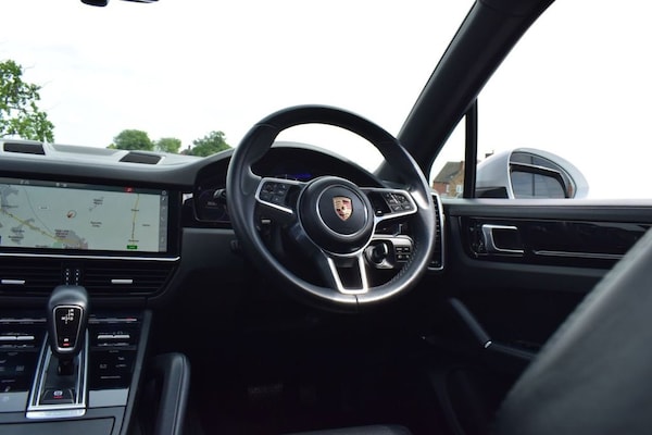 Used Porsche Cayenne 2018 for sale - 75370529: Photo 31