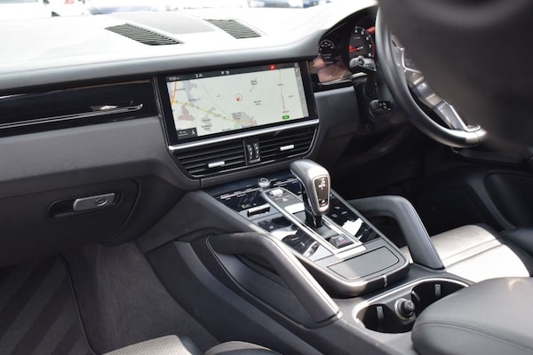 Used Porsche Cayenne 2018 for sale - 75370529: Photo 37