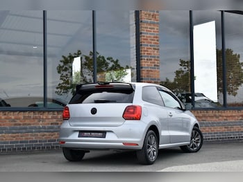 Used Volkswagen Polo 2014 for sale - 78682849: Photo