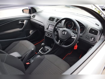 Used Volkswagen Polo 2014 for sale - 78682849: Photo
