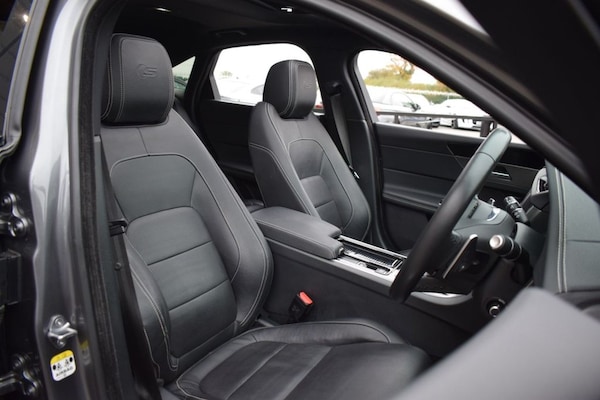 Used Jaguar XF 2017 for sale - 76279393: Photo 15