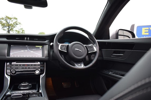 Used Jaguar XF 2017 for sale - 76279393: Photo 25