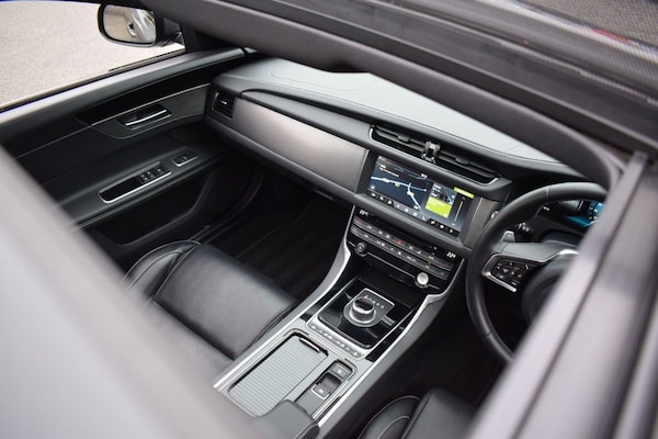 Used Jaguar XF 2017 for sale - 76279393: Photo 26