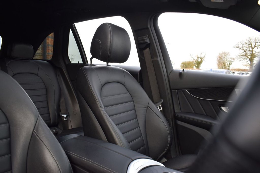 Used Mercedes-Benz GLC 2020 for sale - 77558005: Photo 5