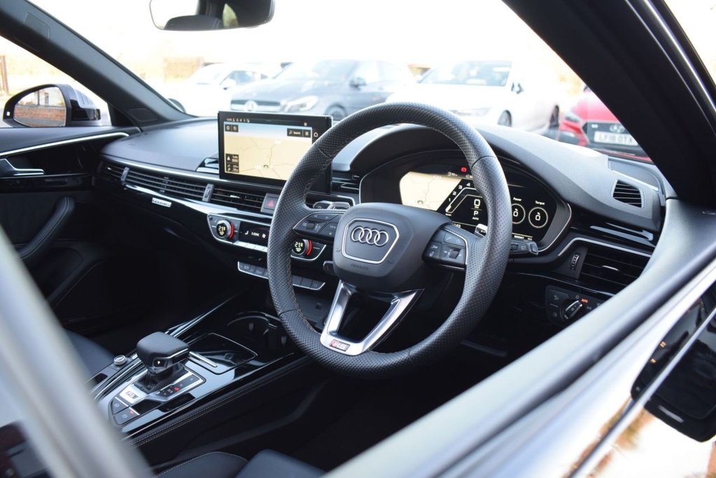Used Audi RS4 2023 for sale - 76724947: Photo 11