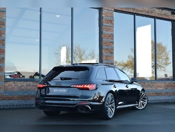 Used Audi RS4 2023 for sale - 76724947: Photo