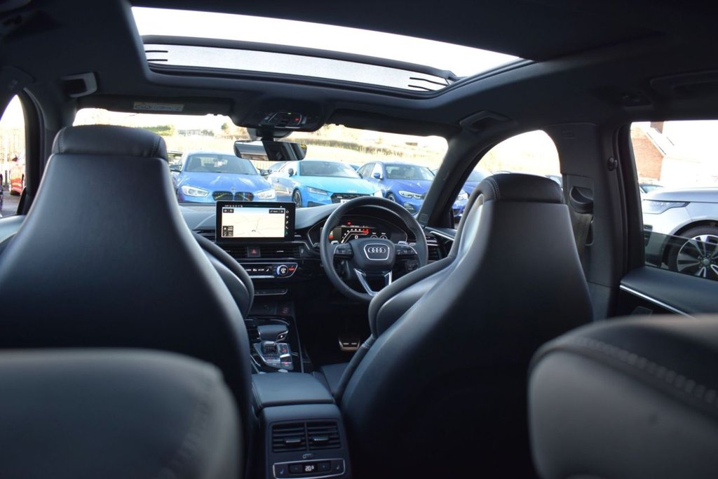 Used Audi RS4 2023 for sale - 76724947: Photo 32