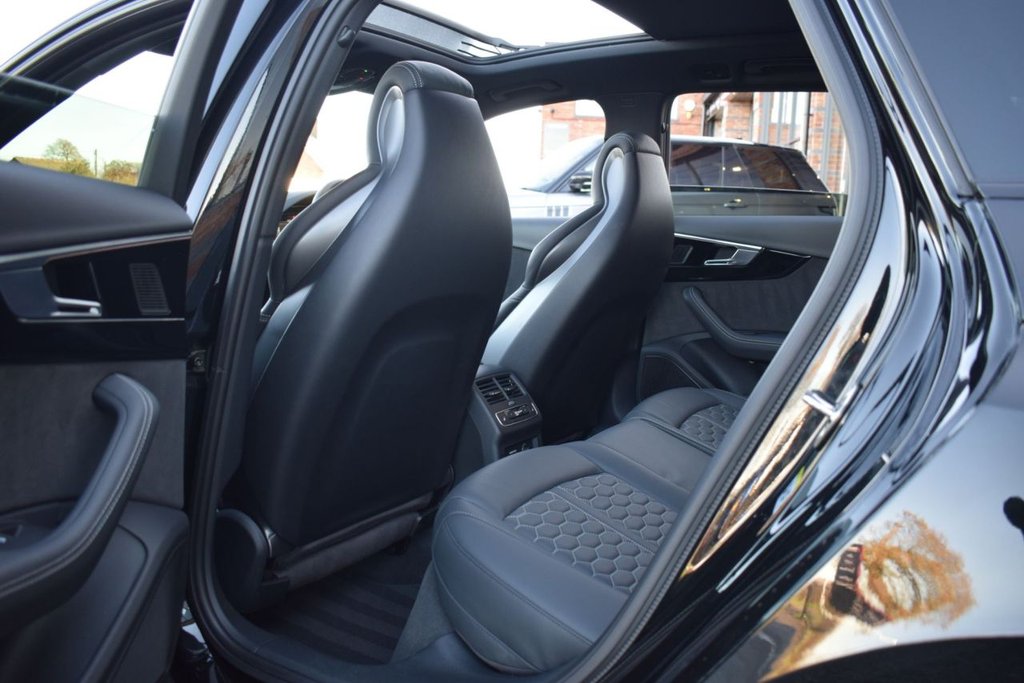 Used Audi RS4 2023 for sale - 76724947: Photo 34