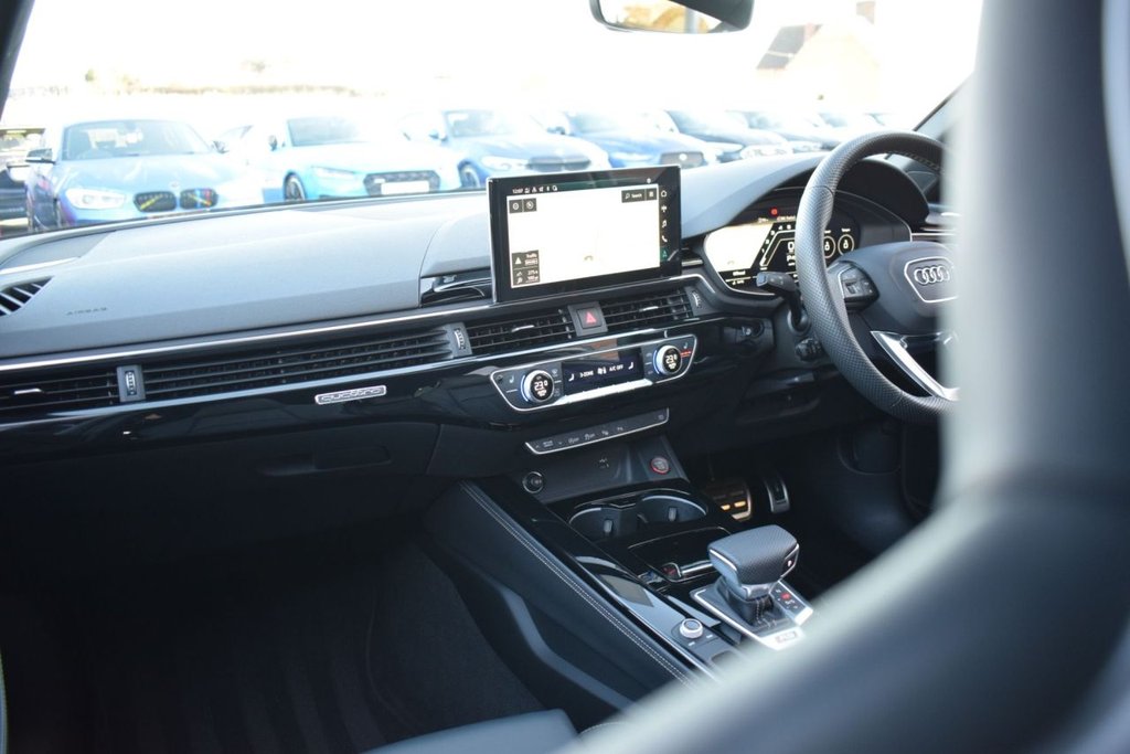 Used Audi RS4 2023 for sale - 76724947: Photo 36