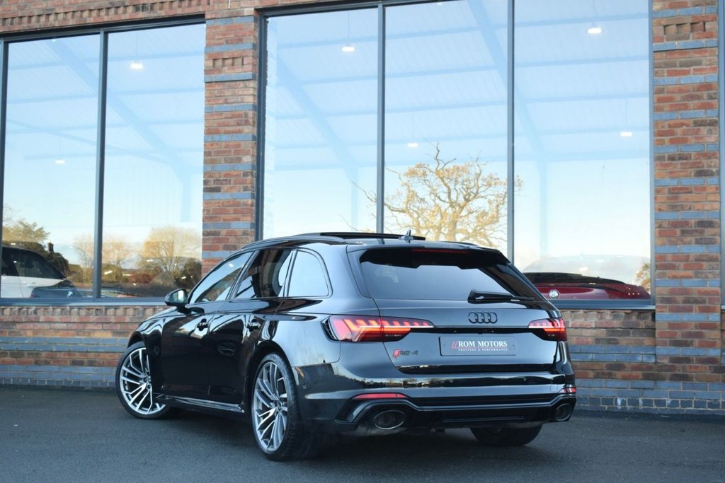 Used Audi RS4 2023 for sale - 76724947: Photo 8