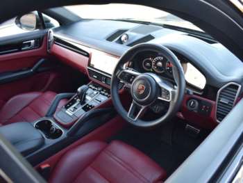 Used Porsche Cayenne 2020 for sale - 74621451: Photo
