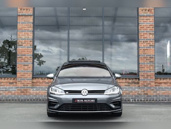 Used Volkswagen Golf 2017 for sale - 74964418: Photo