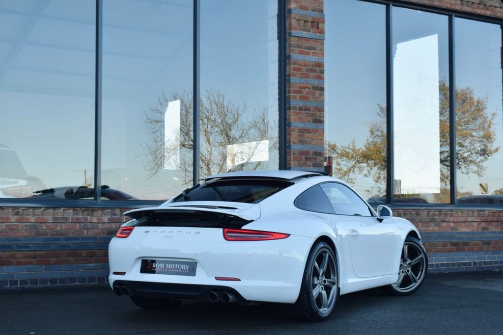 Used Porsche 911 2012 for sale - 76724329: Photo 2