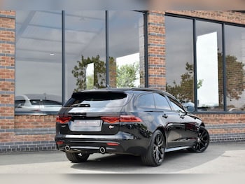 Used Jaguar XF 2018 for sale - 79254493: Photo