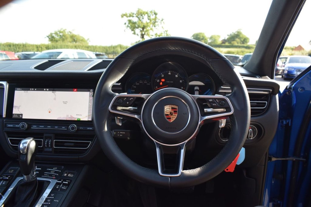 Used Porsche Macan 2018 for sale - 77427891: Photo 10