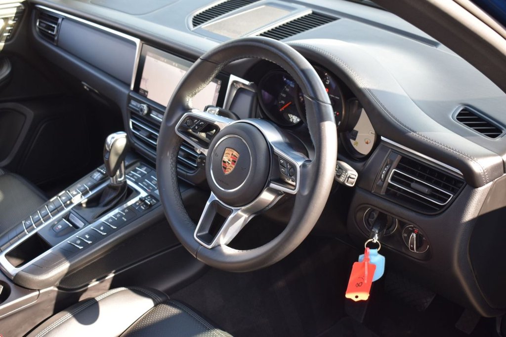 Used Porsche Macan 2018 for sale - 77427891: Photo 19