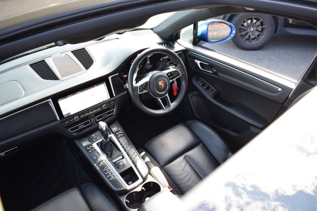 Used Porsche Macan 2018 for sale - 77427891: Photo 30