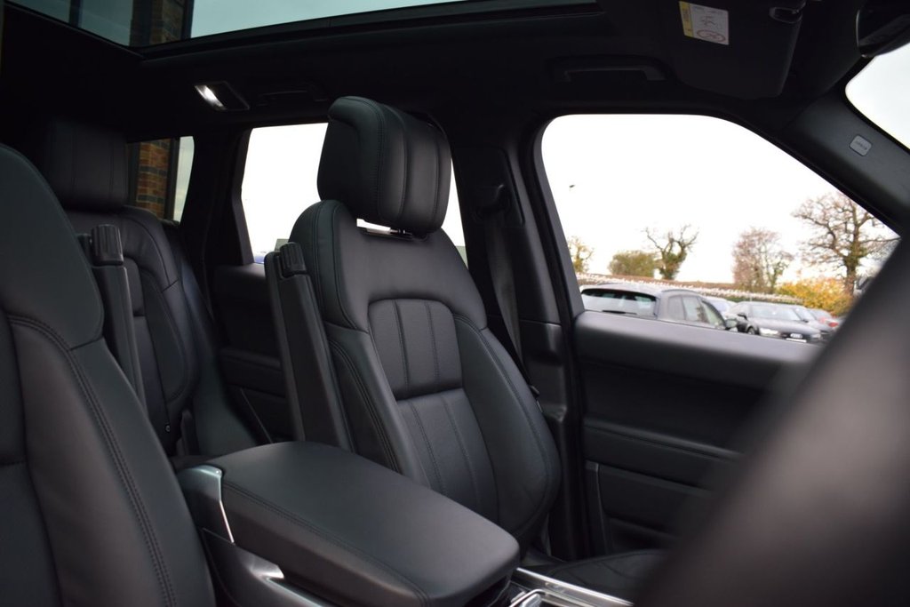 Used Land Rover Range Rover Sport 2019 for sale - 76535592: Photo 15