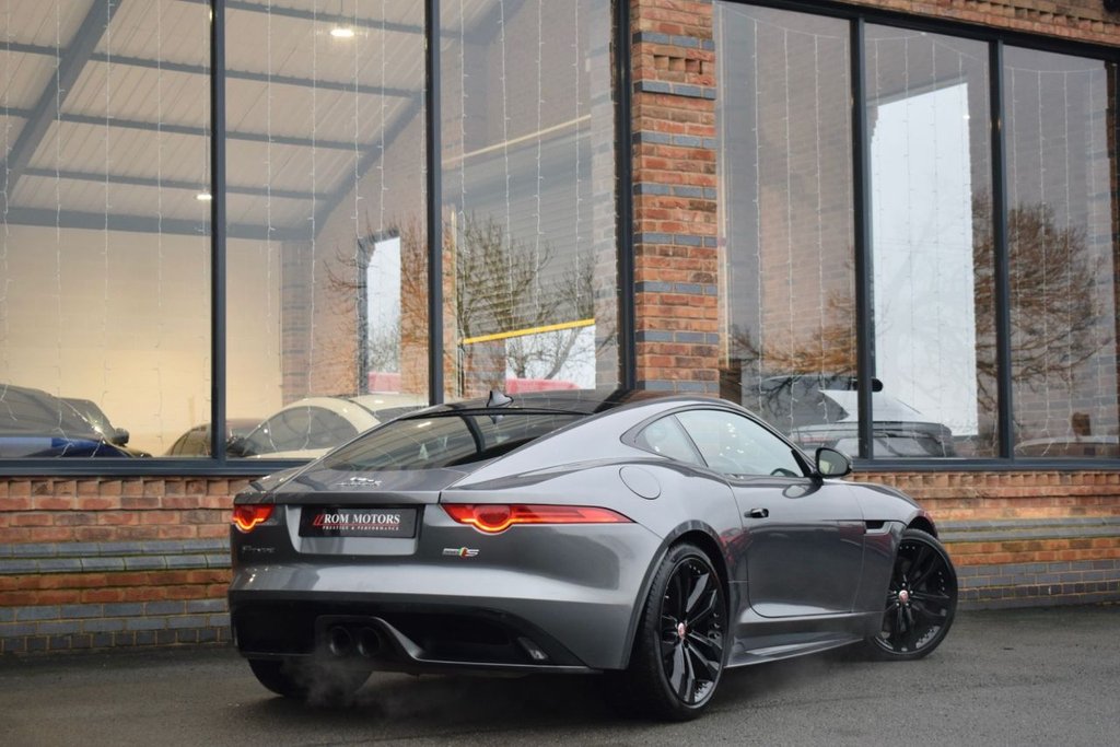 Used Jaguar F-Type 2016 for sale - 77302091: Photo 2