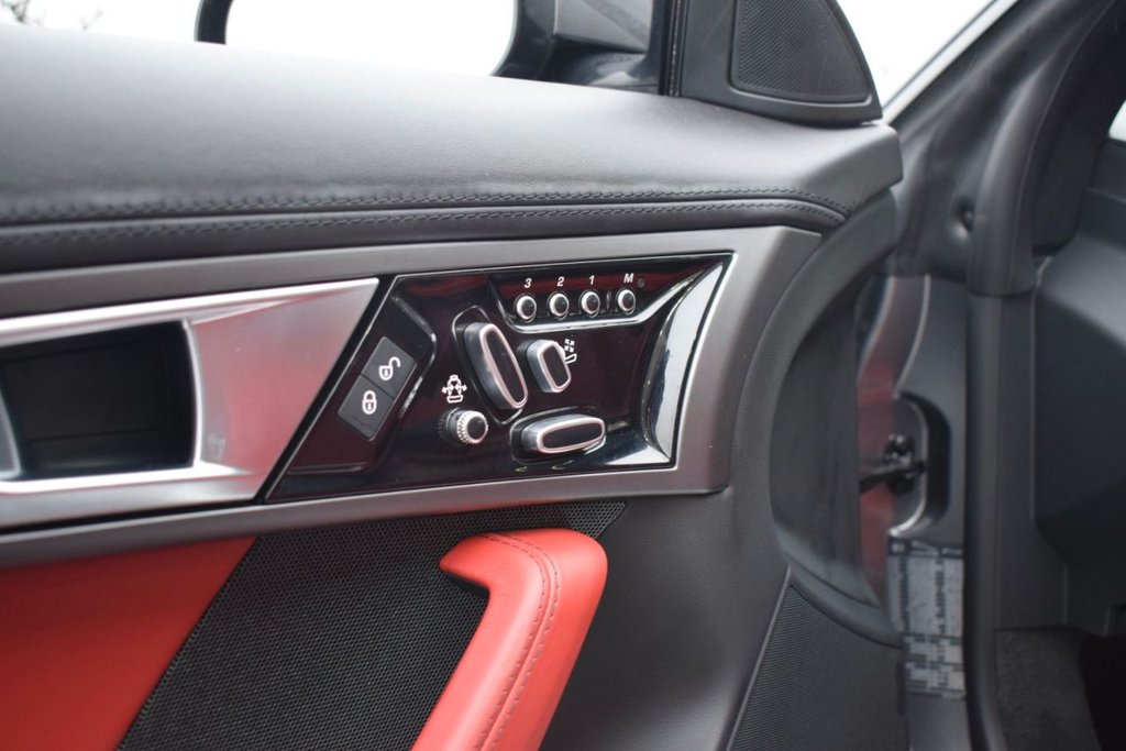 Used Jaguar F-Type 2016 for sale - 77302091: Photo 29