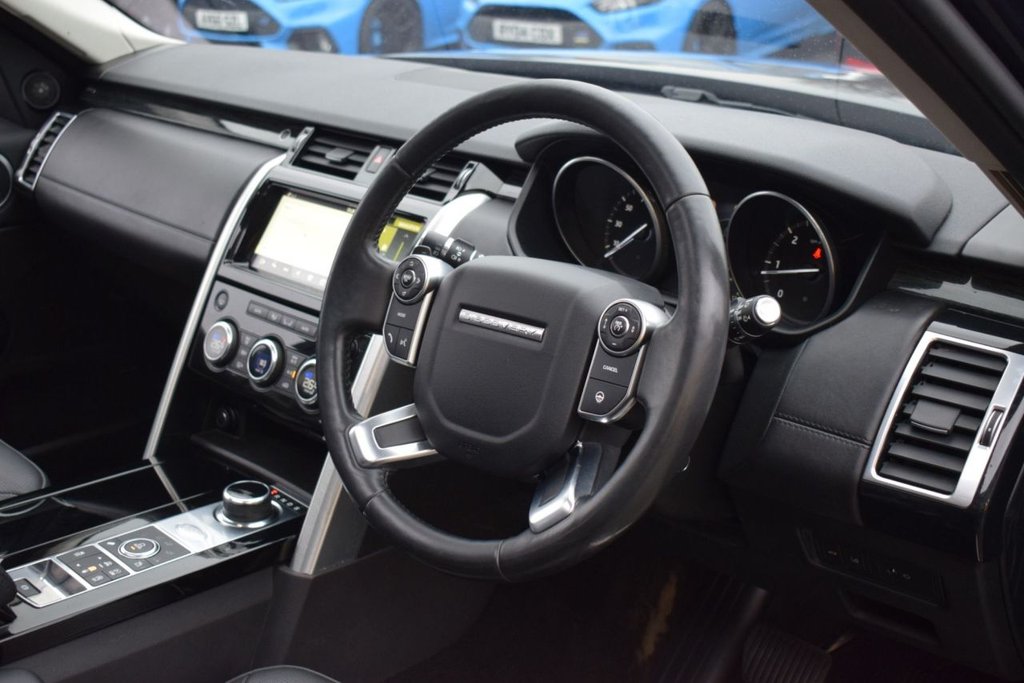 Used Land Rover Discovery 2017 for sale - 76962136: Photo 16