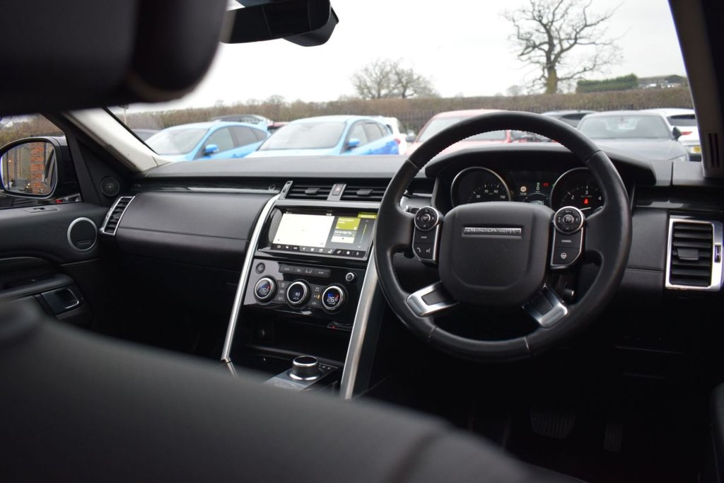 Used Land Rover Discovery 2017 for sale - 76962136: Photo 23