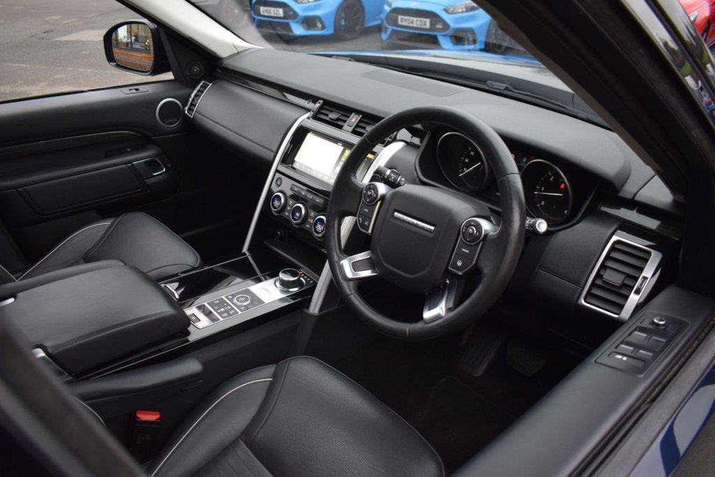 Used Land Rover Discovery 2017 for sale - 76962136: Photo 3