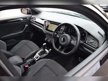 Used Volkswagen T-Roc 2020 for sale - 79450148: Photo