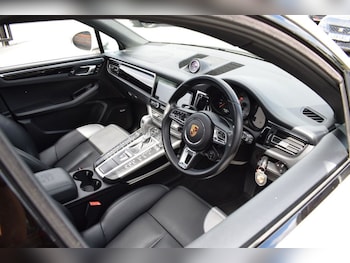 Used Porsche Macan 2020 for sale - 79450155: Photo