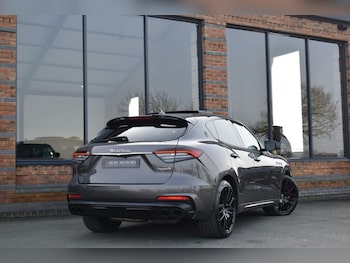 Used Maserati Levante 2021 for sale - 77747888: Photo