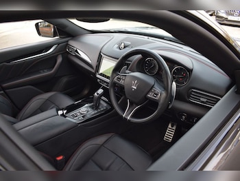 Used Maserati Levante 2021 for sale - 77747888: Photo